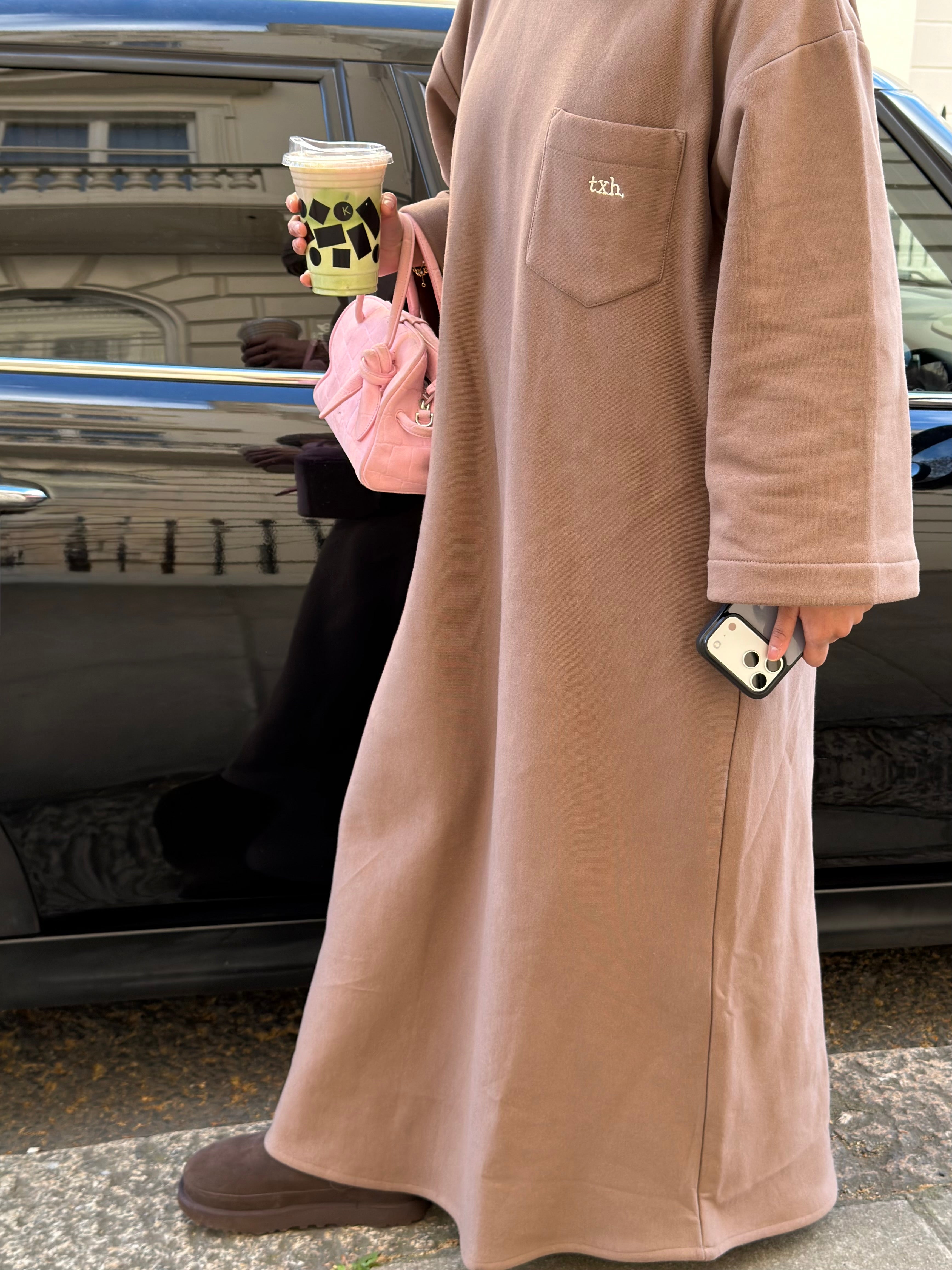 Crew neck taupe dress