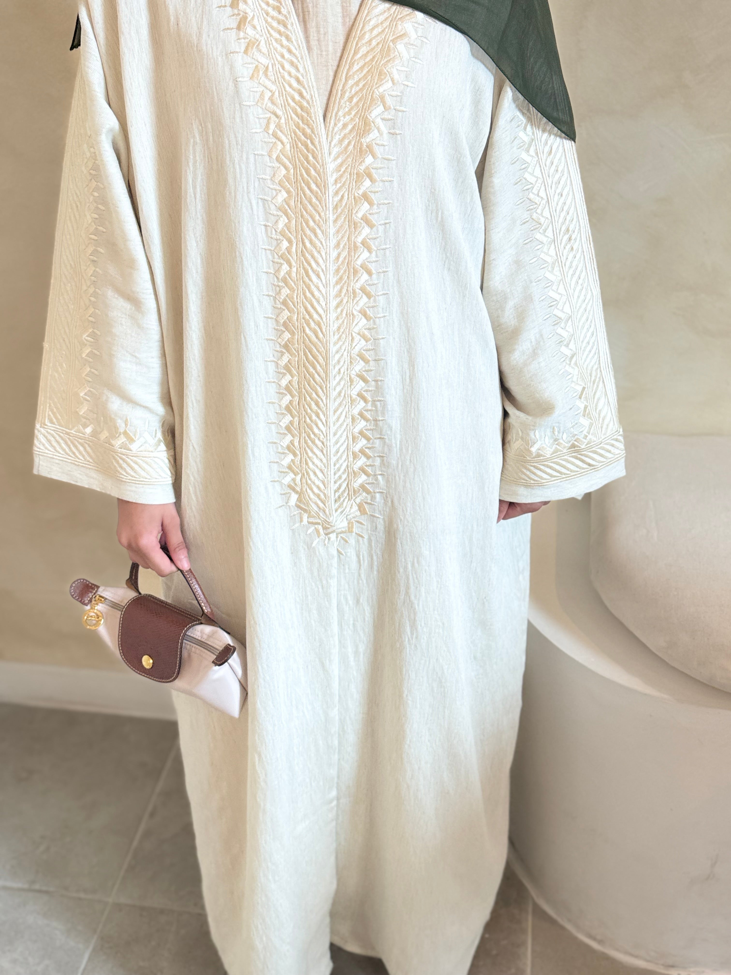 ‘DALIAH’ open linen abaya