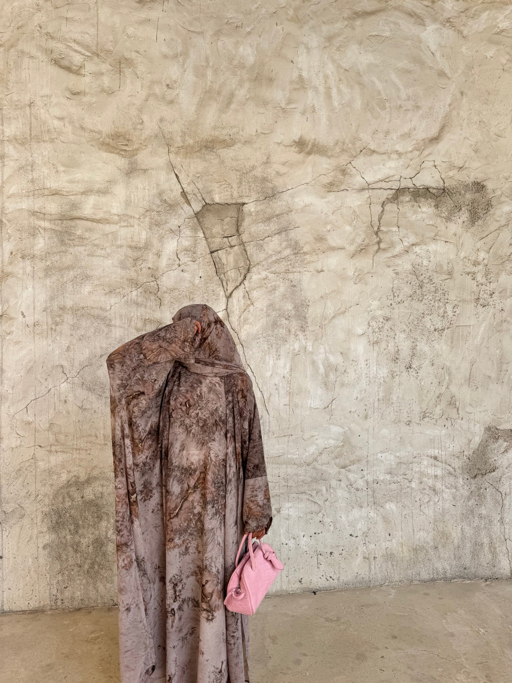 Water colour abaya in taupe