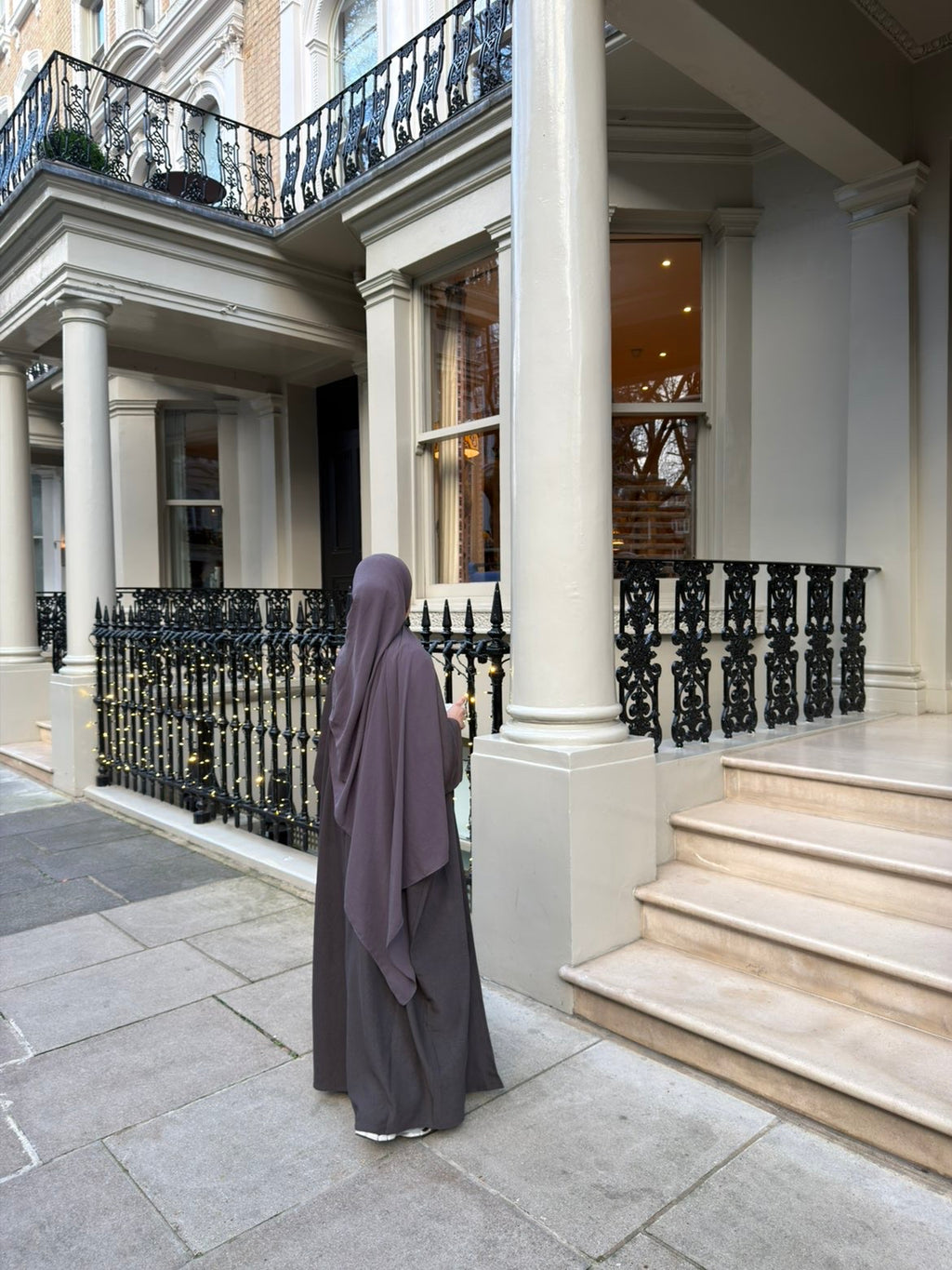 Dark mauve 2 piece abaya