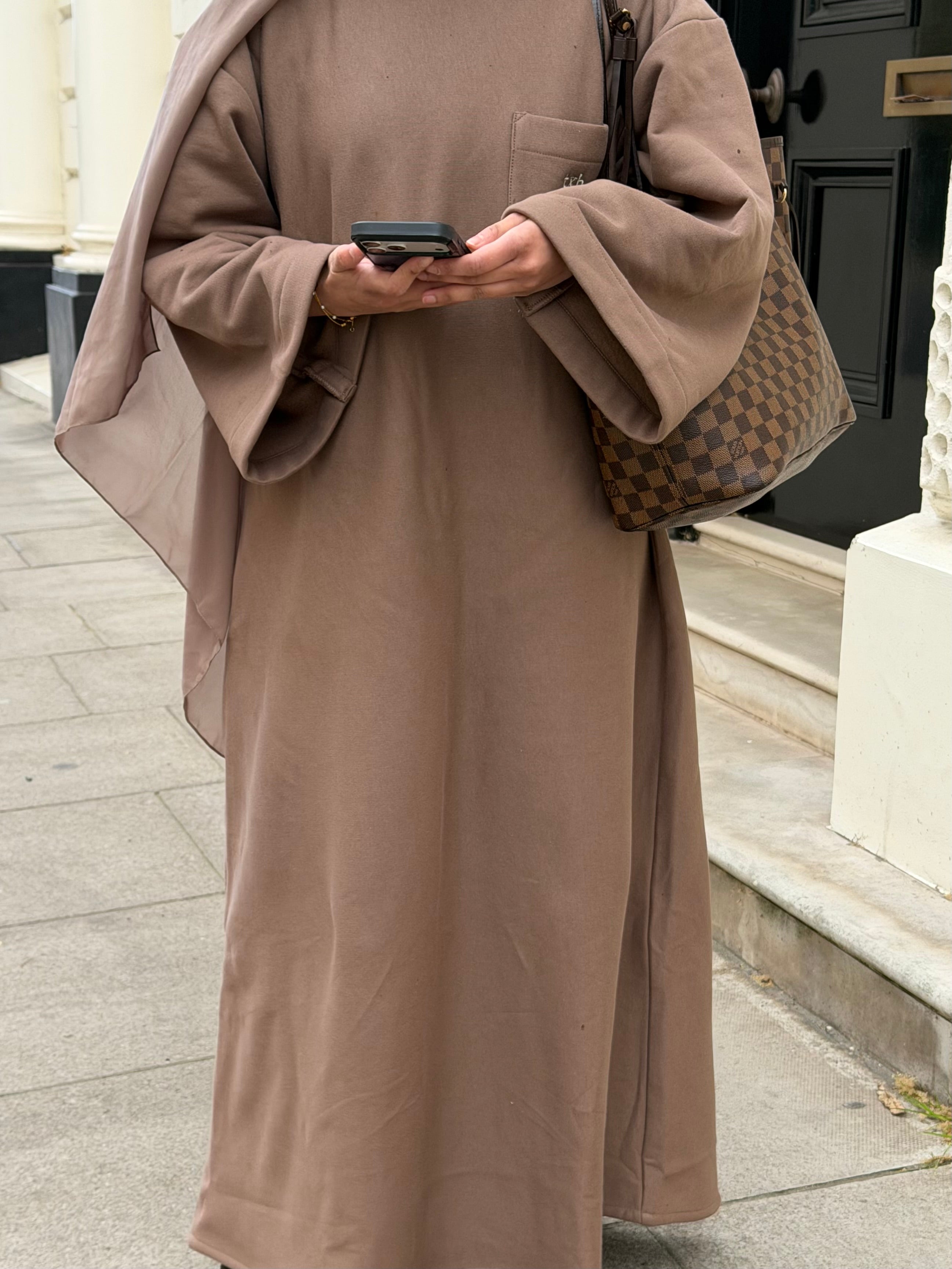 Crew neck taupe dress