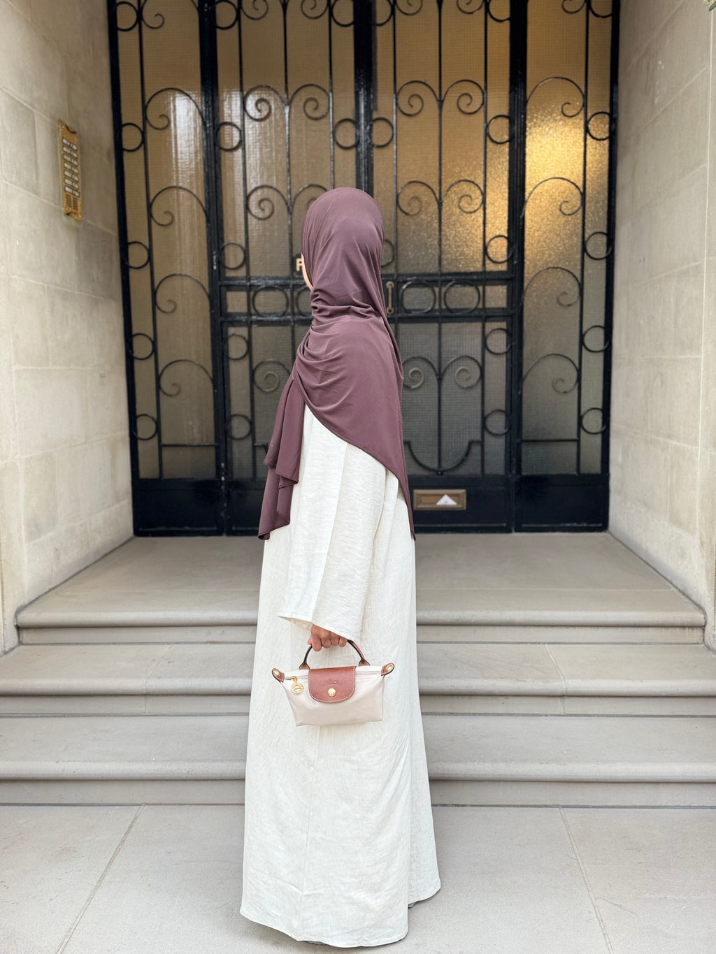 Classic Linen closed abaya