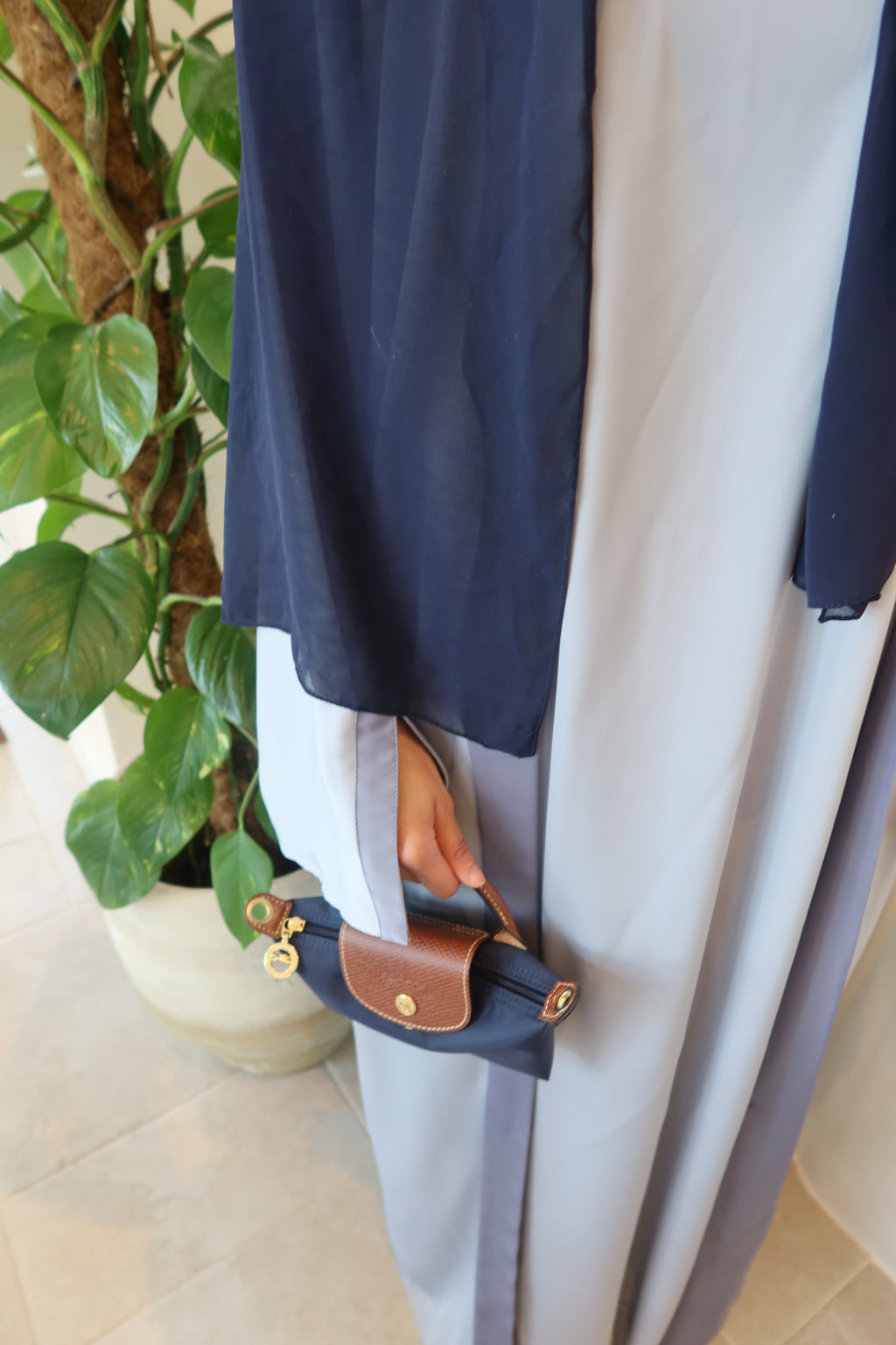 Two toned abaya in grey