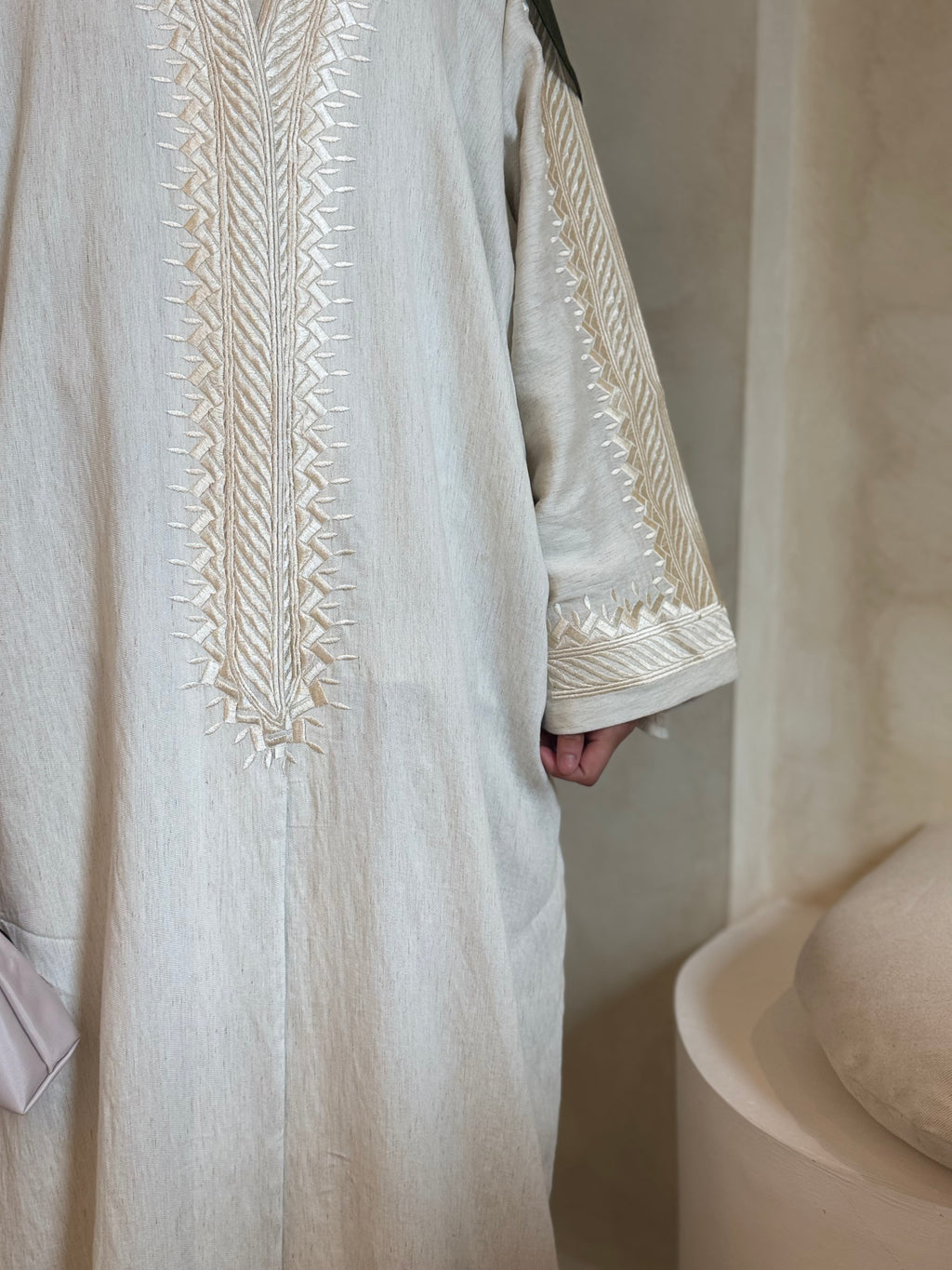 ‘DALIAH’ open linen abaya