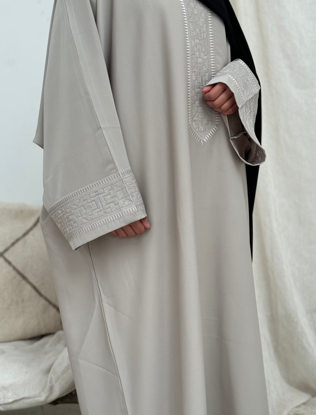 Khayraat in stone grey
