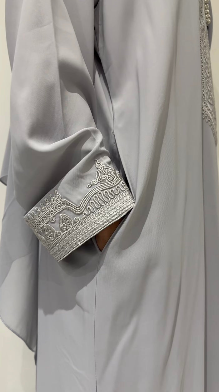 KHAYR in Cloud grey